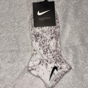 Nike White Low-Cut Socks with Purple Speckle